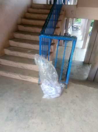 Collection of plastics in school buildings